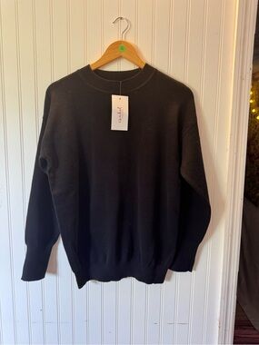 Isabel & Ingrid maternity Black Crewneck Sweater